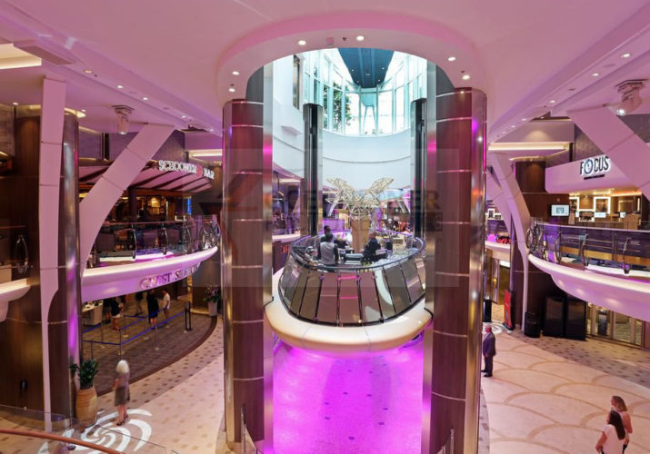 Harmony of the Seas Rising Tide Bar